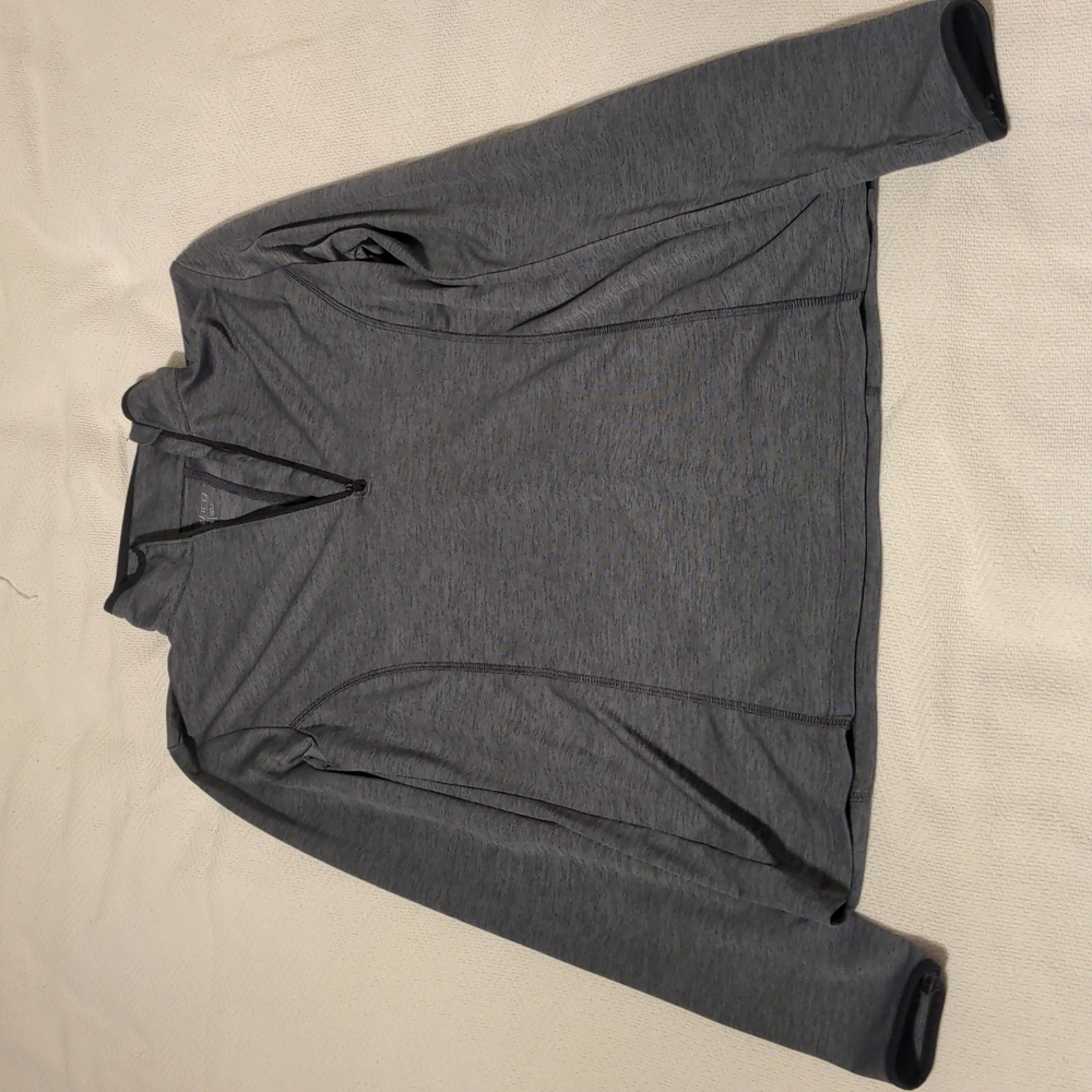 Lightweight grey dryfit quarterzip